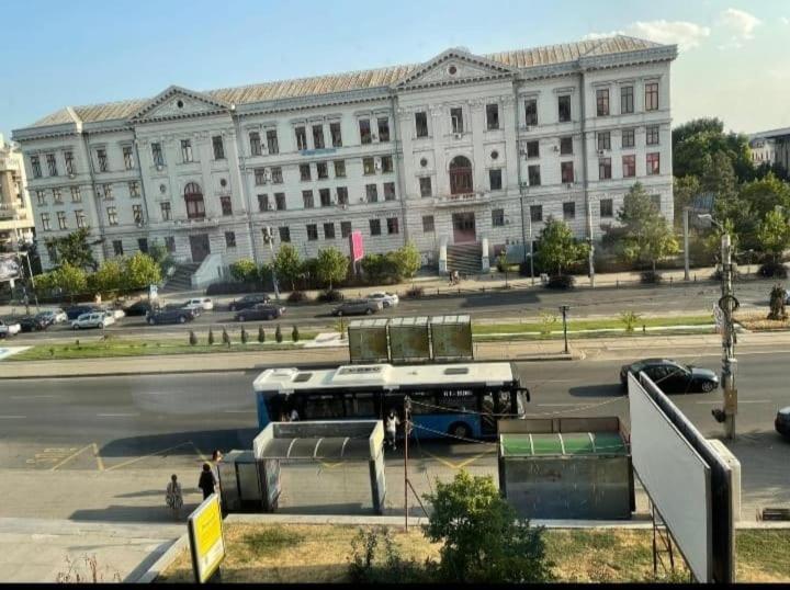 Apartament Lux Ultracentral Крайова Экстерьер фото